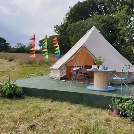 Infinite Sun Glamping Bell Tent - The Family Zone